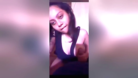 Indian brunette girl gets a handjob to her boyfriend