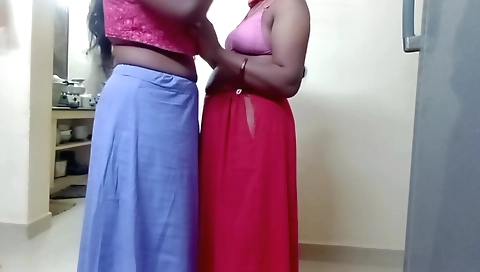 Indian lesbian video showing a hairy pussy and a nice ass