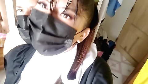 Indian brunette video clip with a sexy and nice body