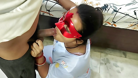 Indian teen gets her pussy creampied in a hot video
