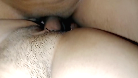 Indian girl with hairy pussy gives a tight pussy video