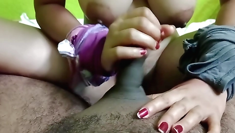 Indian girl with a hairy pussy getting fucked on the bed