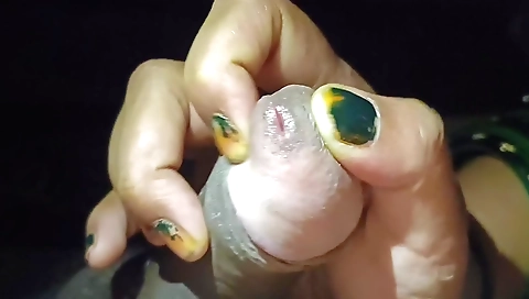 A hot indian girl is trying to get a big dick in her mouth