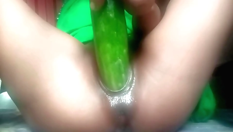 Indian amateur with a vibrator plays with her cunt