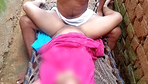 Amateur indian porn video with a hot brunette girl