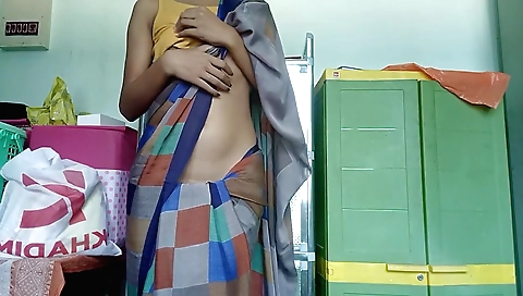 Indian solo amateur girl video with her naked body