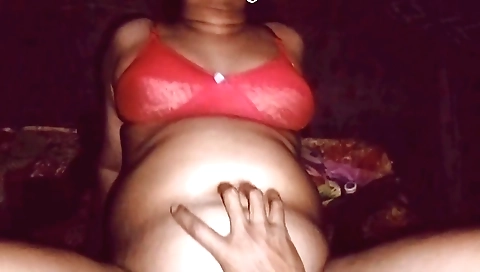 Indian housewife with a braided bra penetrates a big cock