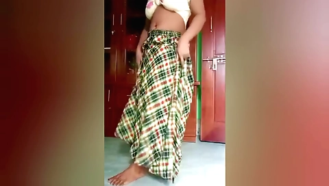 Indian girl naked in backyard dancing with herself