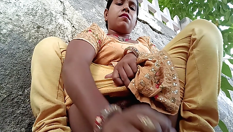 Indian girl in sexy bikini has sex with a guy outside