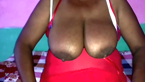 Hot brunette with a hairy body is taking her pussy off