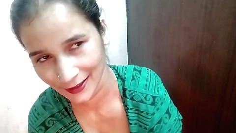Indian bhabdi ne saman lane ka baad chud gyi wale parthya latha paka