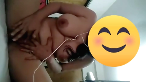 Chubby brunette babe with a perfect body is masturbating