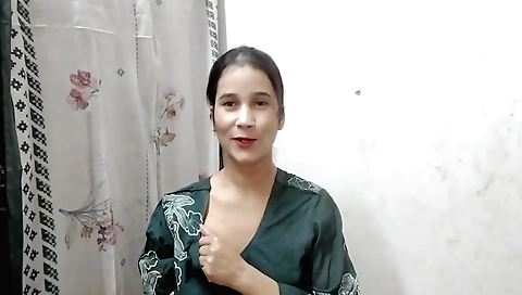 Indian girl shows how her body looks with a tight pussy
