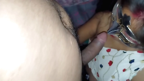 Indian hairy handjob video with a hairy hairy pussy