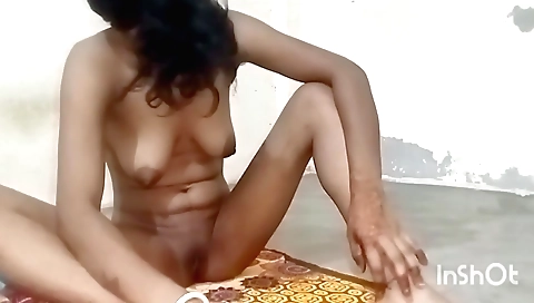 Indian babe with a big ass is showing off her body