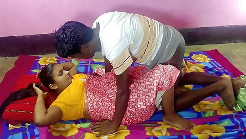 Indian hot ass brunette is getting fucked in her mouth