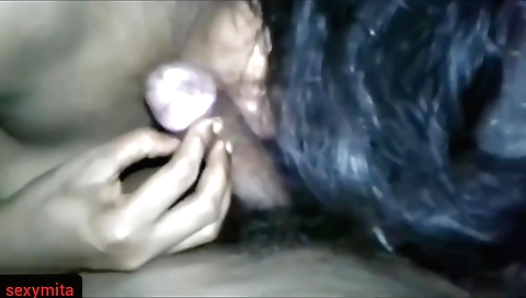 Indian amateur brunette with a huge booty fucks me