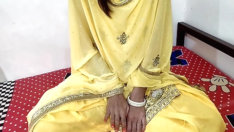 Big-assed indian babe gets fucked by a big ass amateur