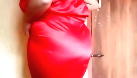 Sexy chick with natural boobs is masturbating on web camera