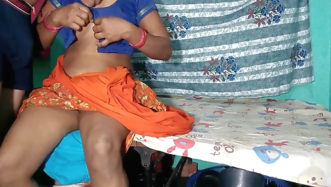 Indian woman gets fucked by her husband in kitchen