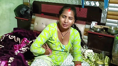 Indian amateur hot chick with a sexy body gets fucked hard