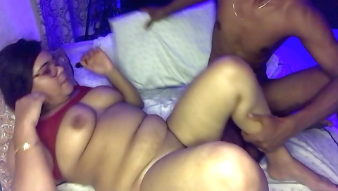 Indian chick in sexy clothes with a huge booty 18+