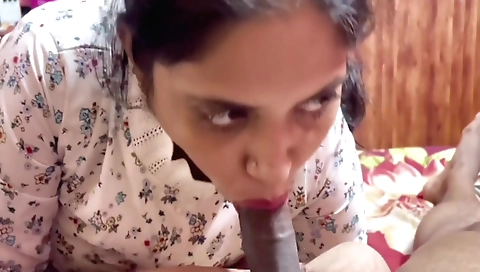 Indian brunette gets fucked from behind in amateur porn