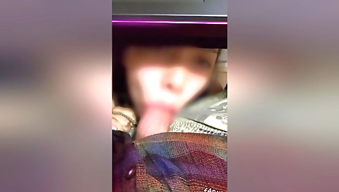 Indian girlfriend gives me a blowjob while i play Dota