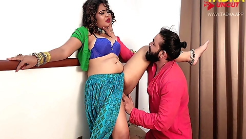 Indian maid gets fucked in mouth by her room owner