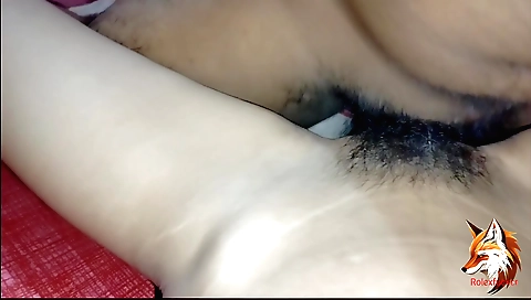 Indian girl 18+ has a hairy body and a great smile