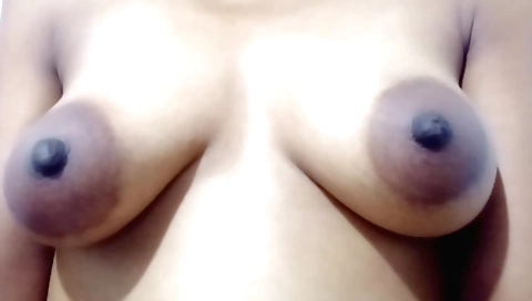 Indian solo female with a beautiful body makes a beautiful face
