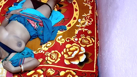 Indian amateur sex video with a cute brunette girl