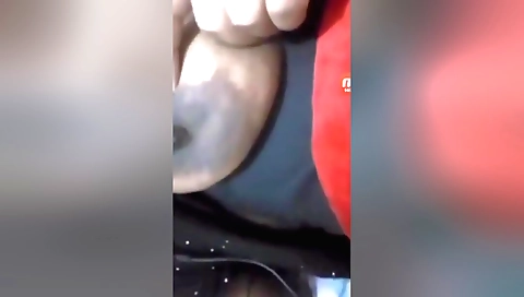Sexy indian chick showing her amazing body on webcam