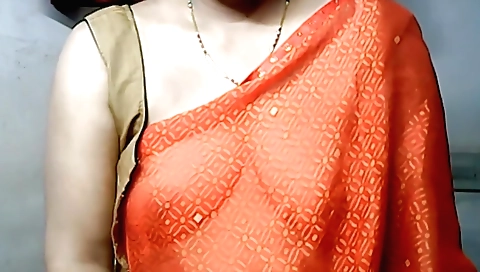 Sexy indian solo girl with big ass and a sexy body