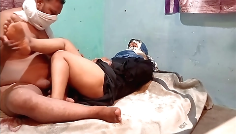 Indian pornstar fucks her boyfriend's hard cock in her pussy
