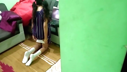 Horny amateur brunette stepsister with an amazing body