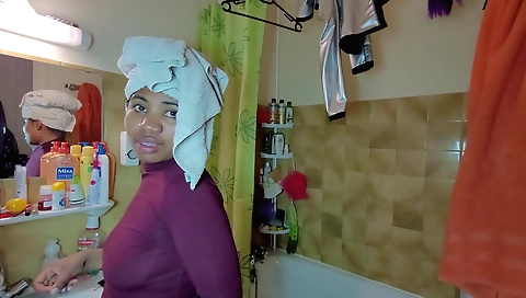 Indian brunette shows off her body in a solo video