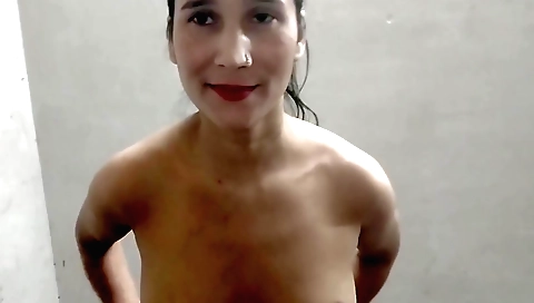 Amateur brunette with a lovely face and a hot ass riding a guy